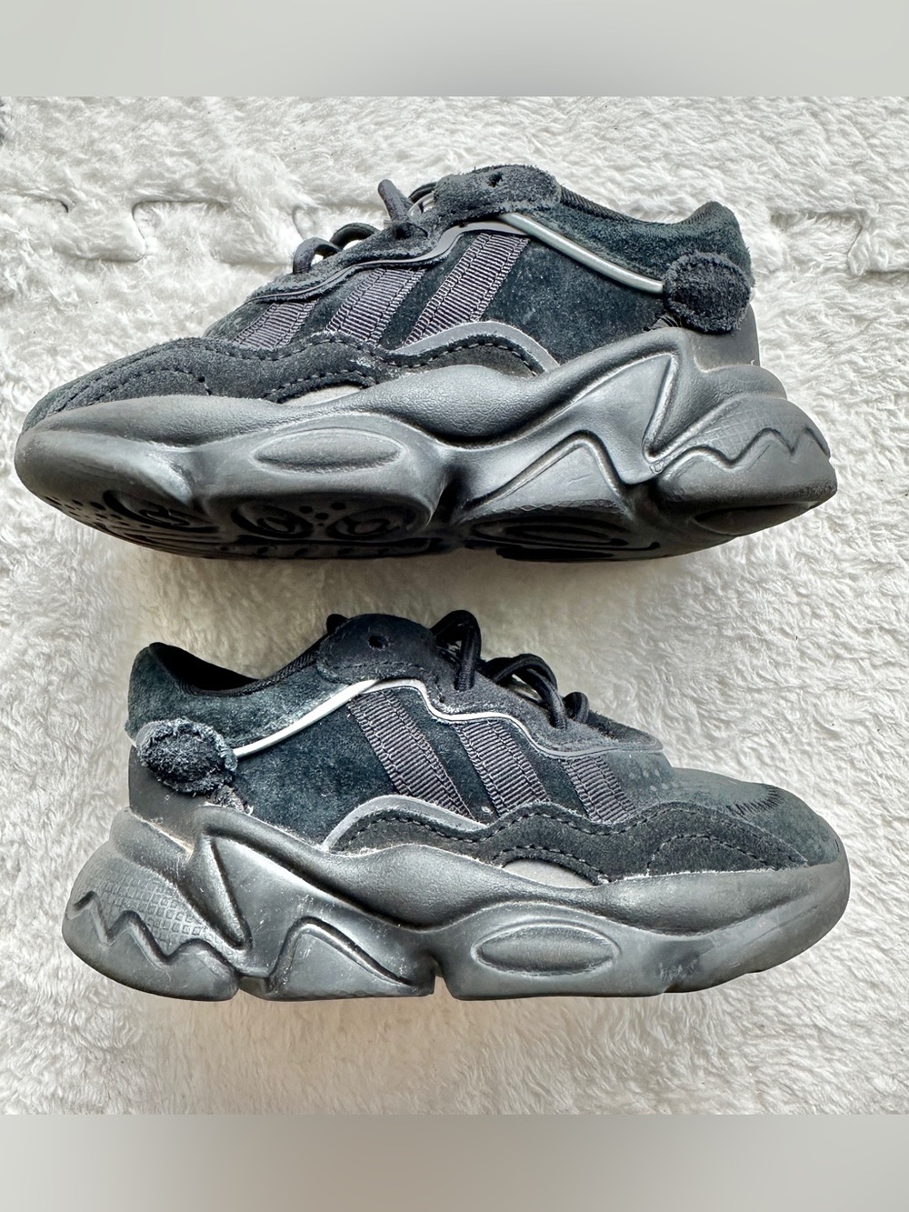 Adidas Ozweego black trainers, Size US 7.5K Toddler